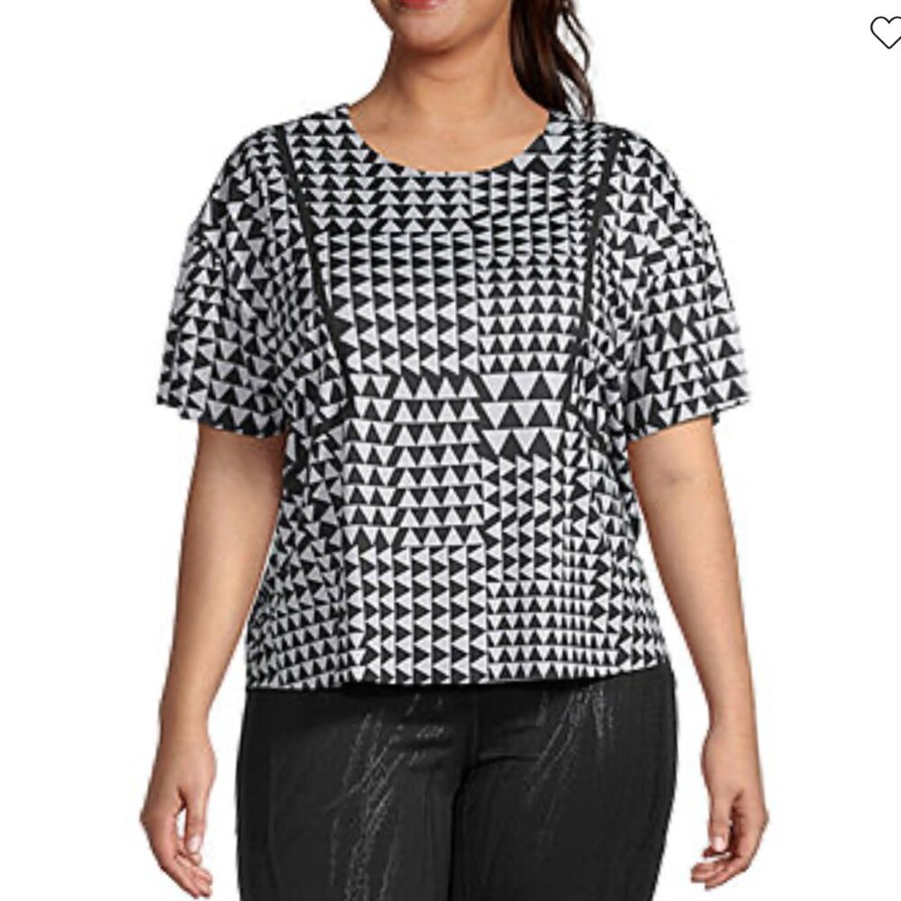 NEW! Sports Illustrated Short Sleeve Top Lightweight Black White Large $44 Round